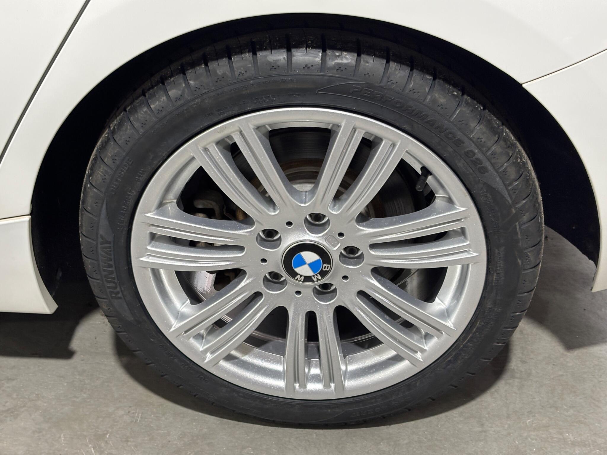 BMW 1 Series view 60