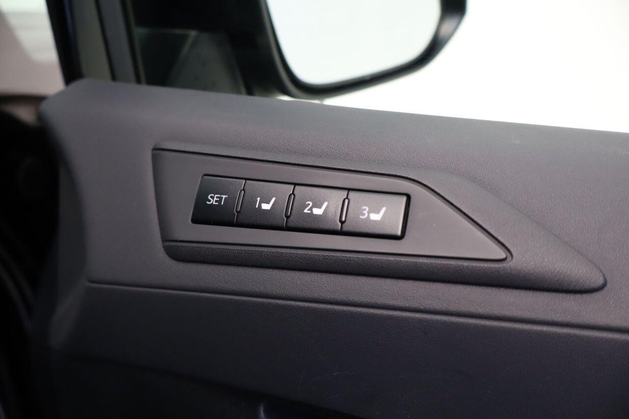 Toyota Alphard view 20
