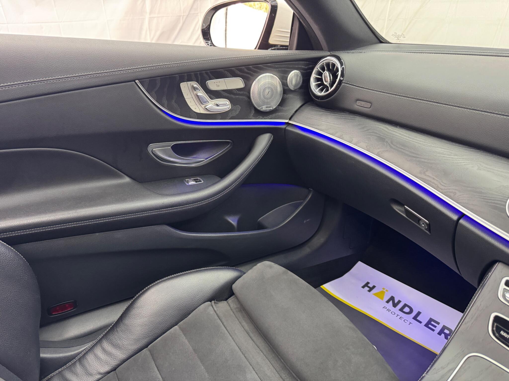 Mercedes-Benz E Class view 28