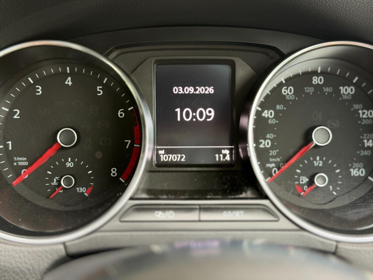 Volkswagen Polo view 8