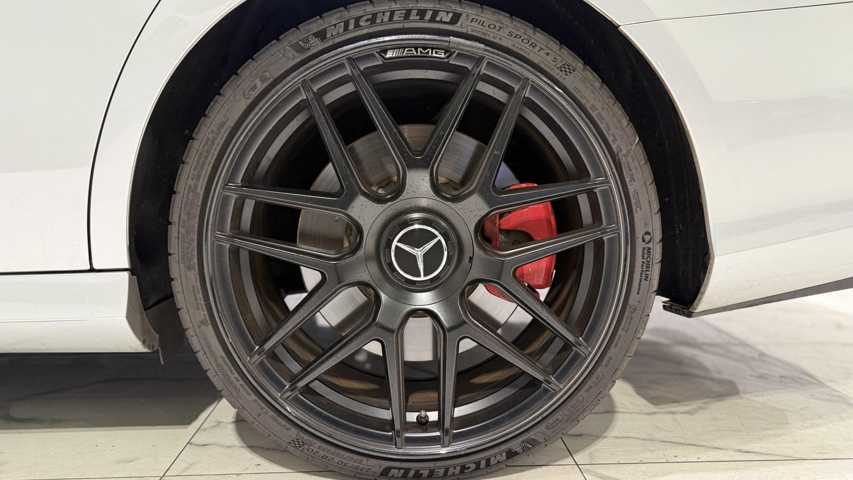 Mercedes-Benz E Class view 59
