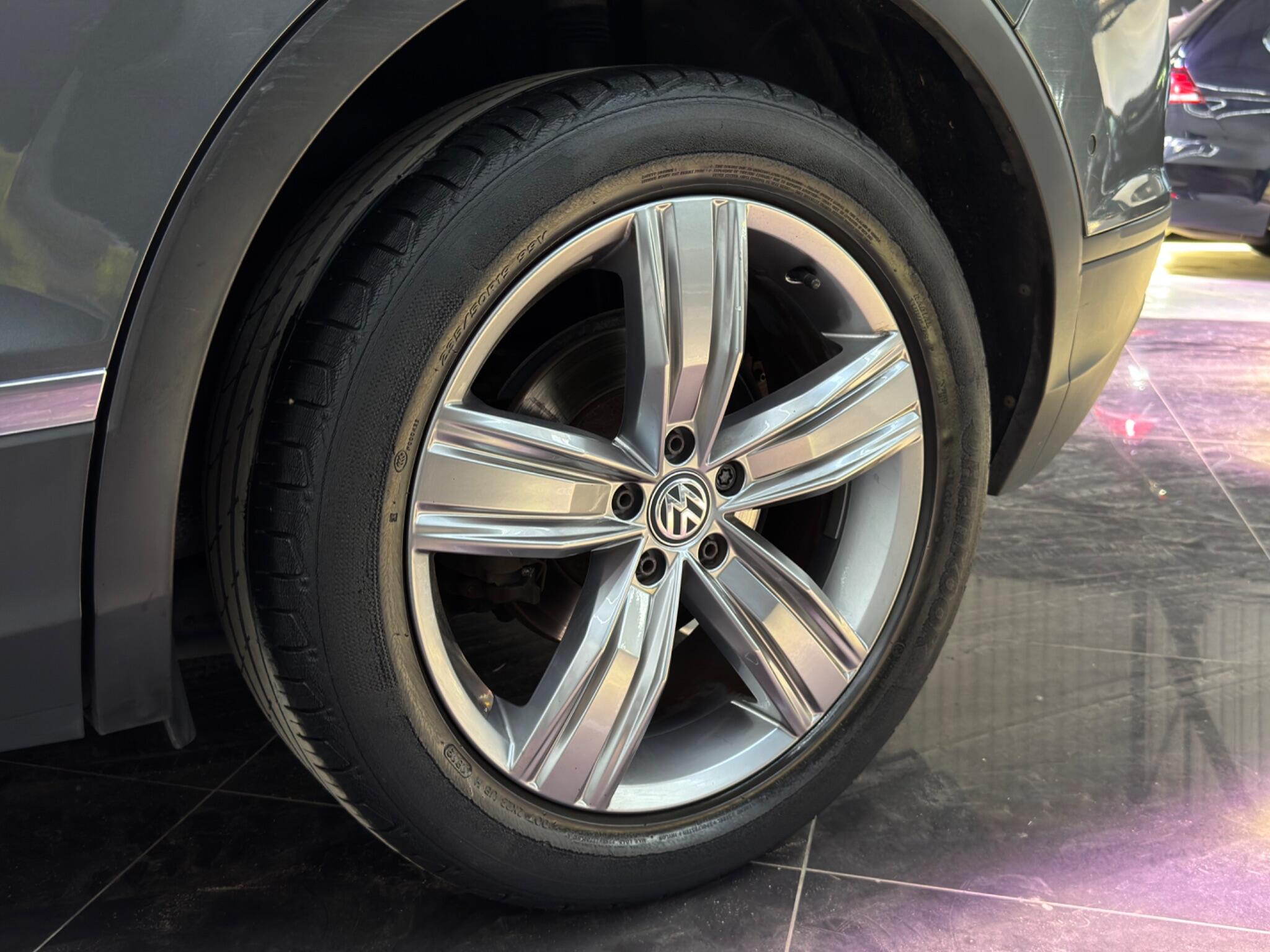 Volkswagen Tiguan view 62
