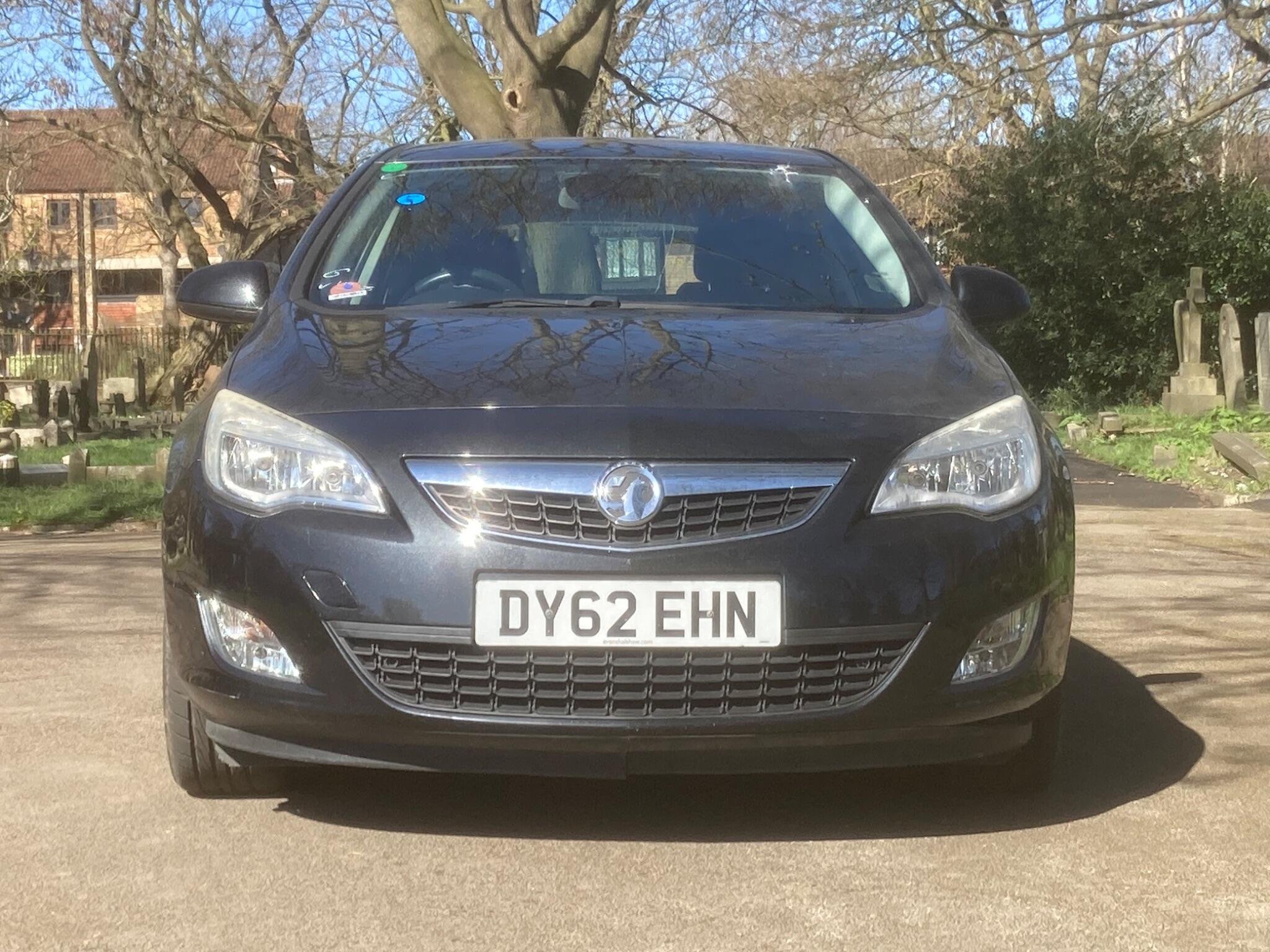 Vauxhall Astra view 9