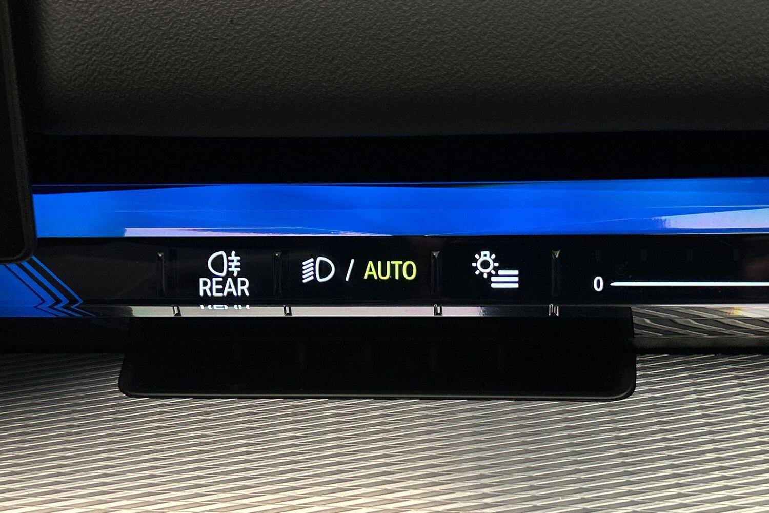 BMW i5 view 25