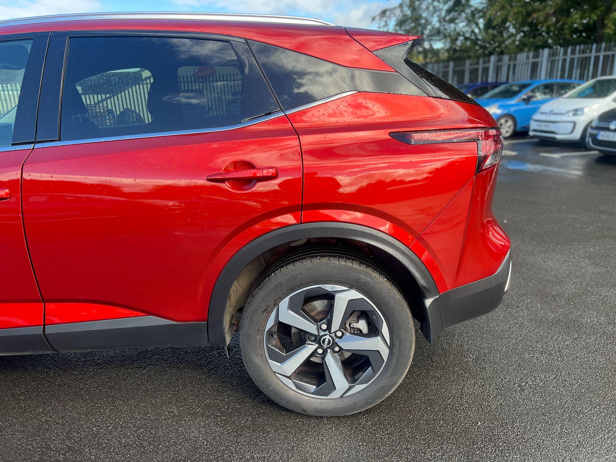 Nissan Qashqai view 25