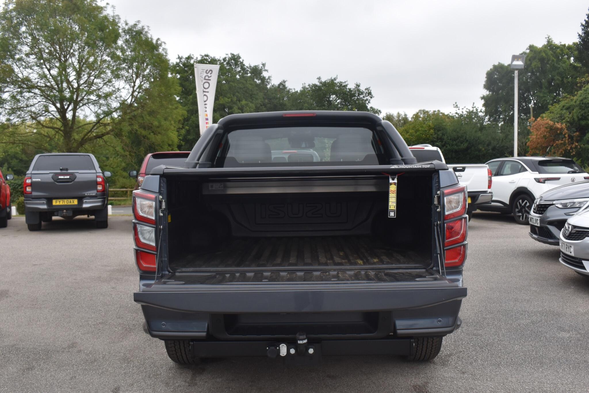 D-Max - 1.9 TD V-Cross Auto 4WD Euro 6 (s/s) 4dr - Image 5