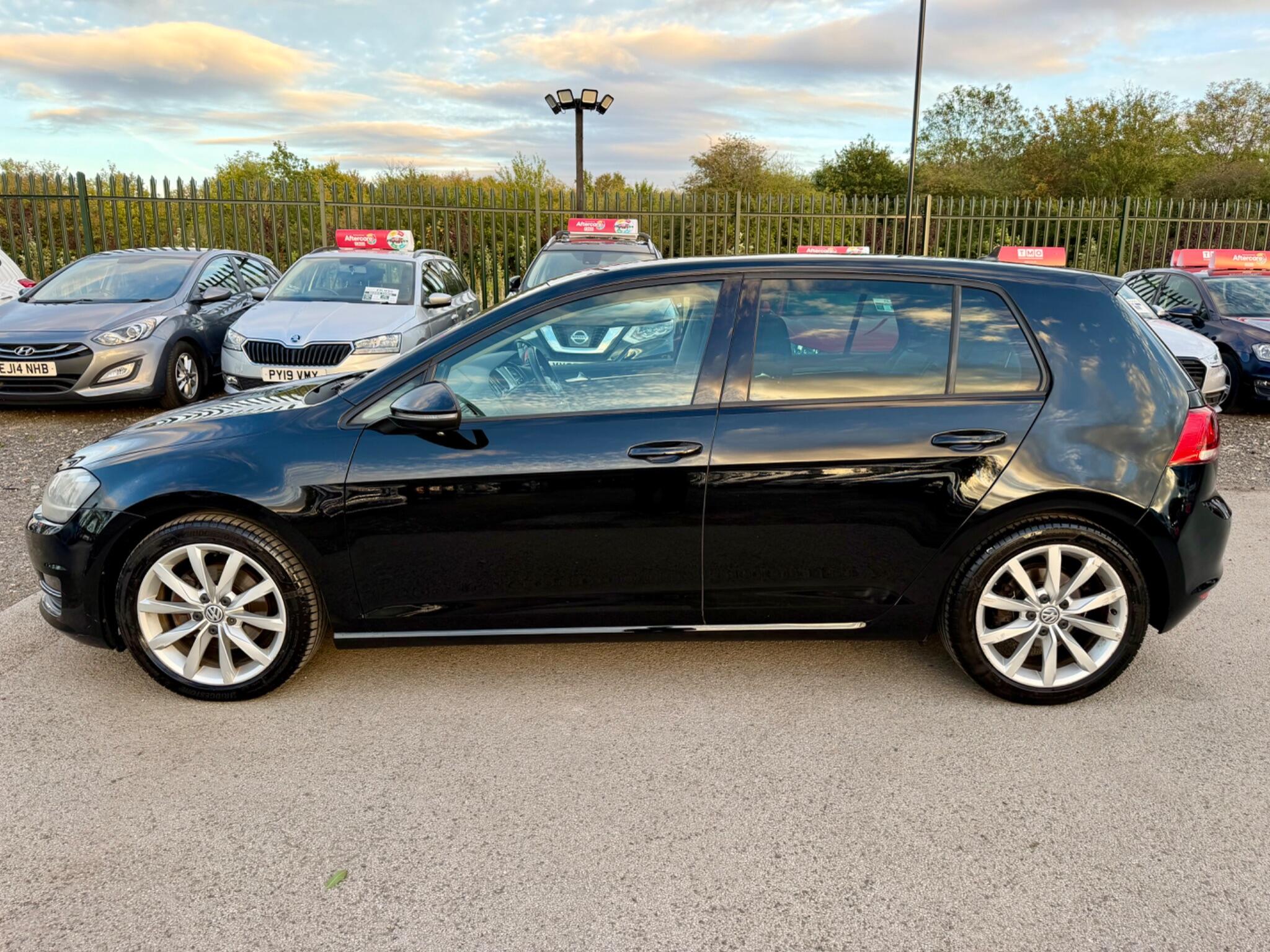 Volkswagen Golf view 15