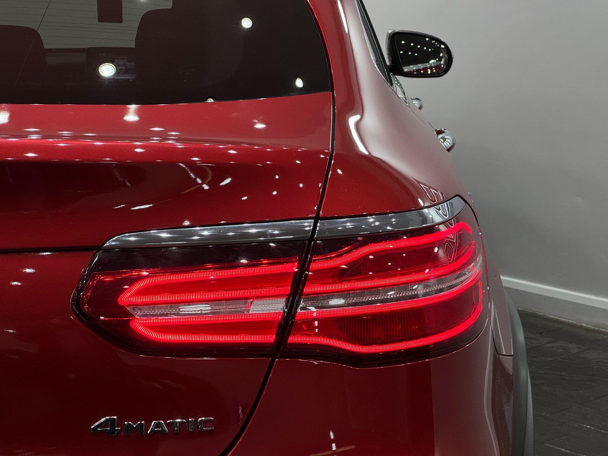 Mercedes-Benz GLC view 22