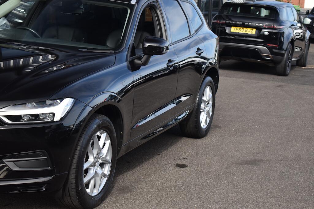 Volvo XC60 view 14