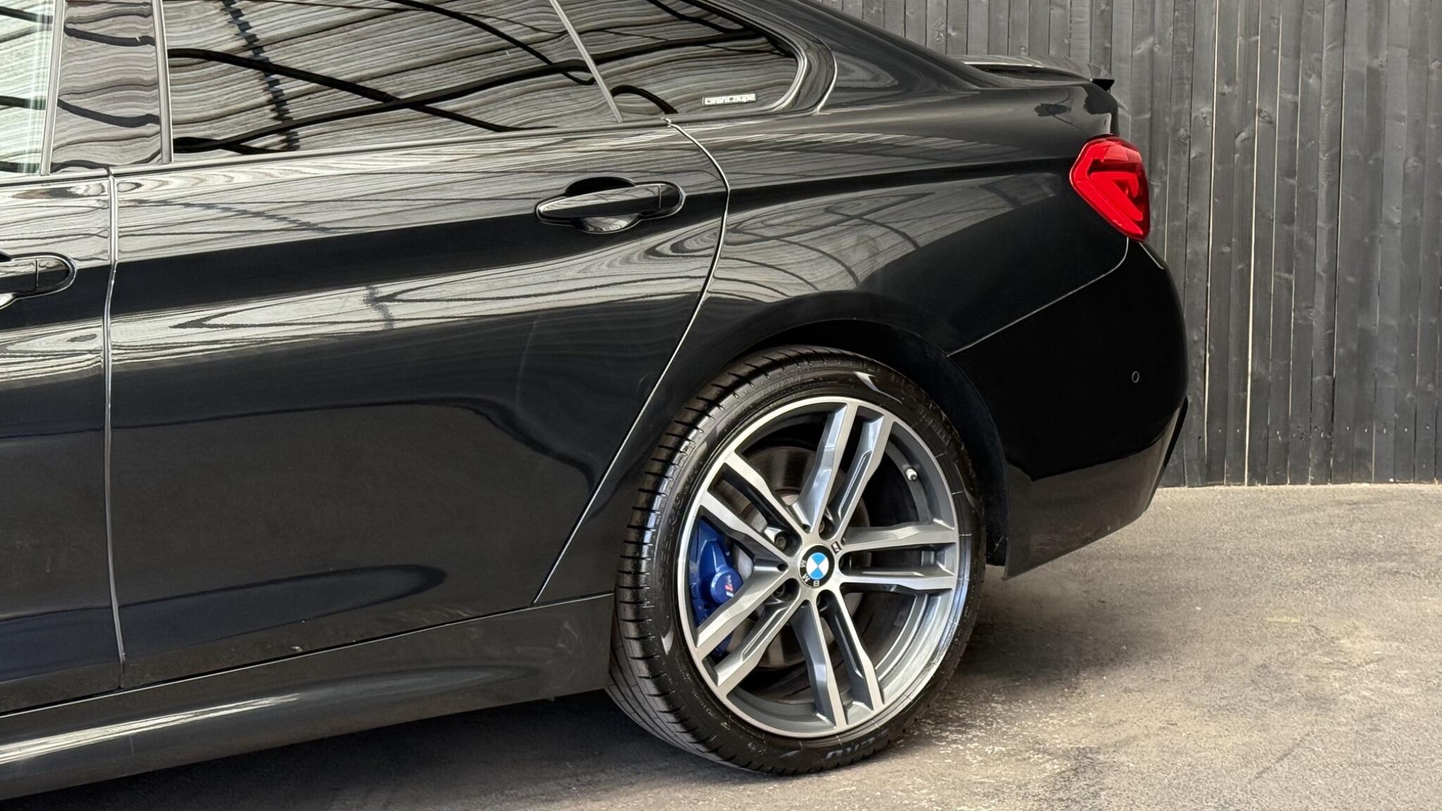 BMW 4 Series view 10