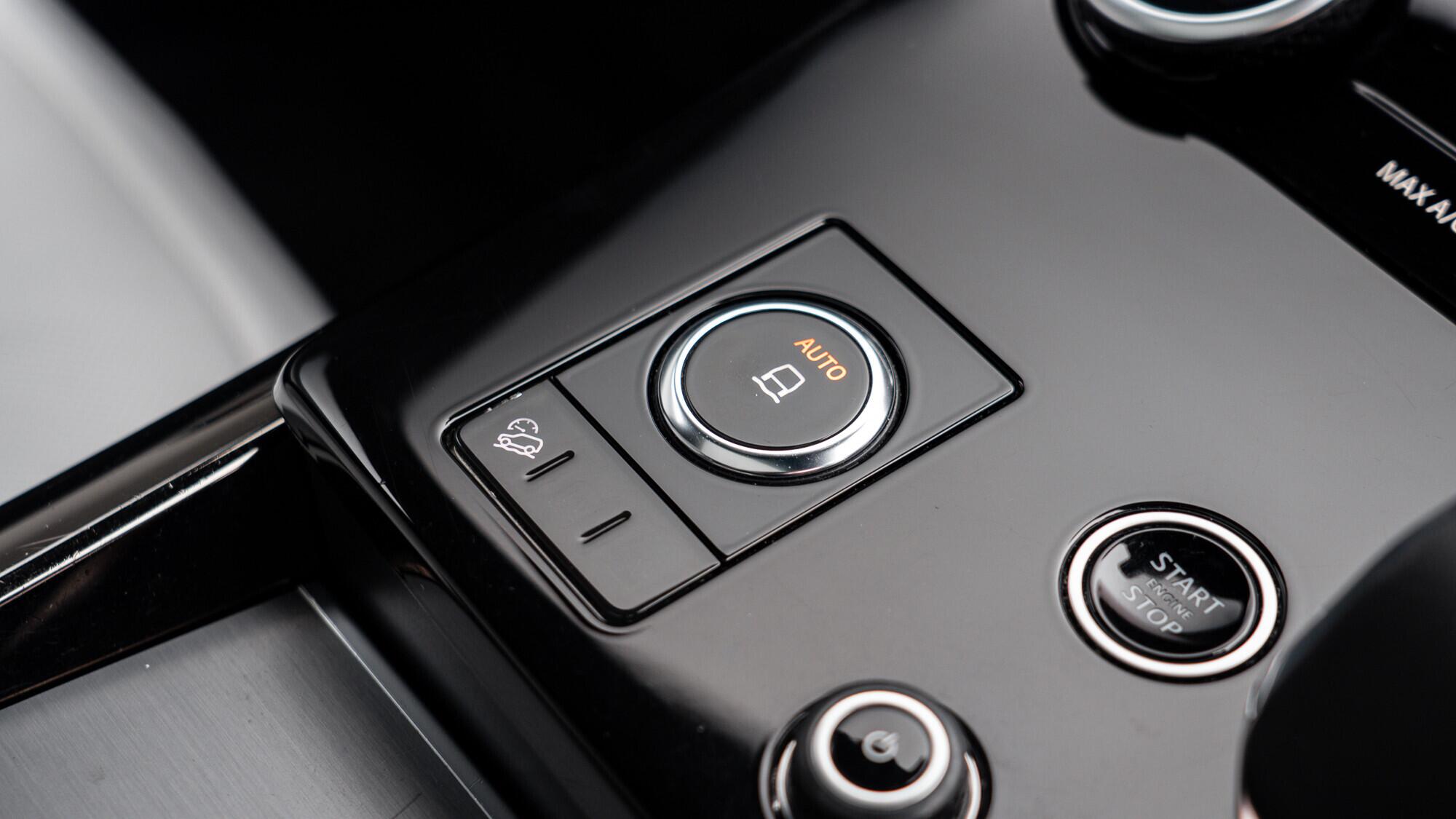 Land Rover Range Rover Sport view 42