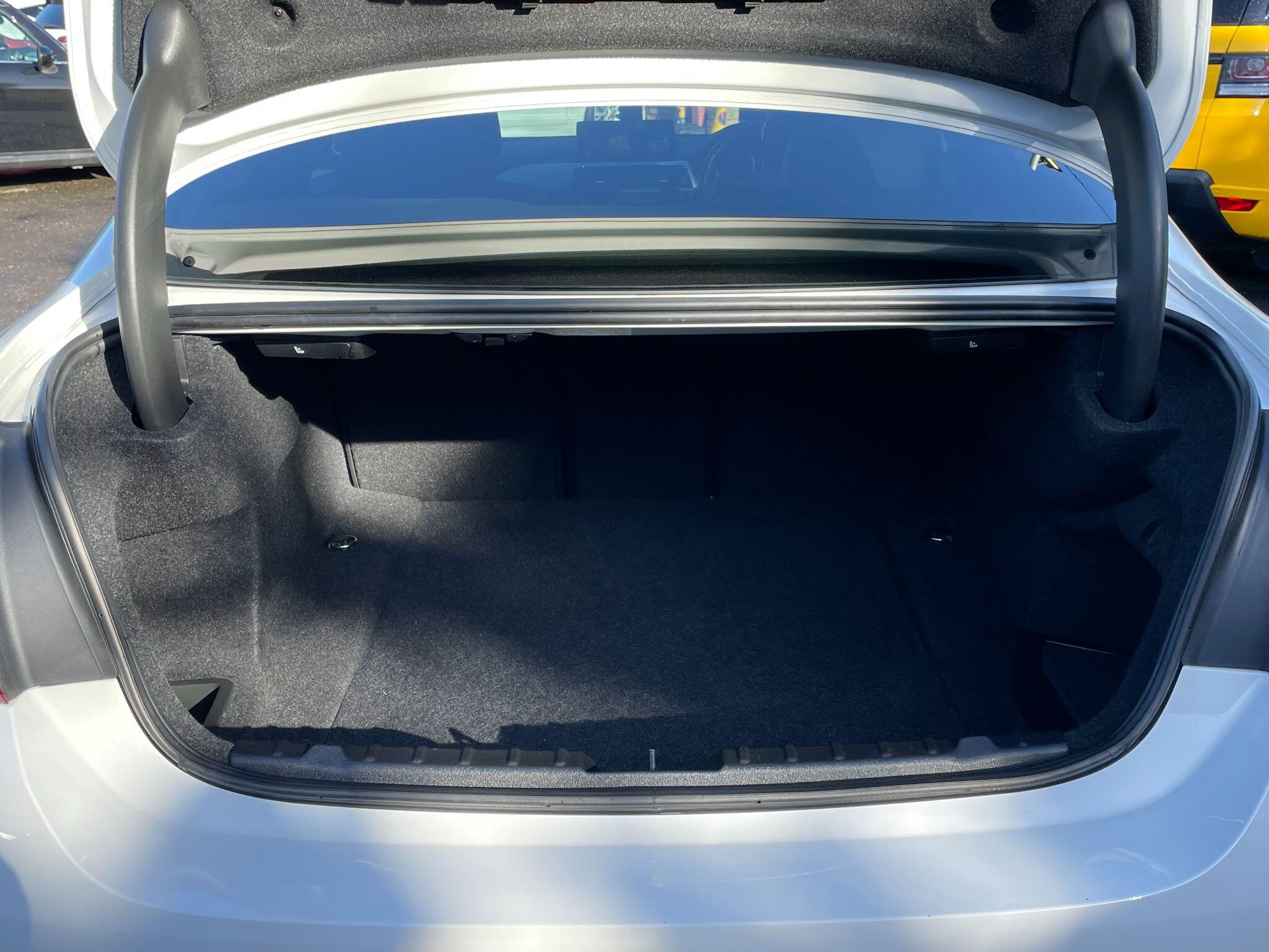 BMW 4 Series view 20