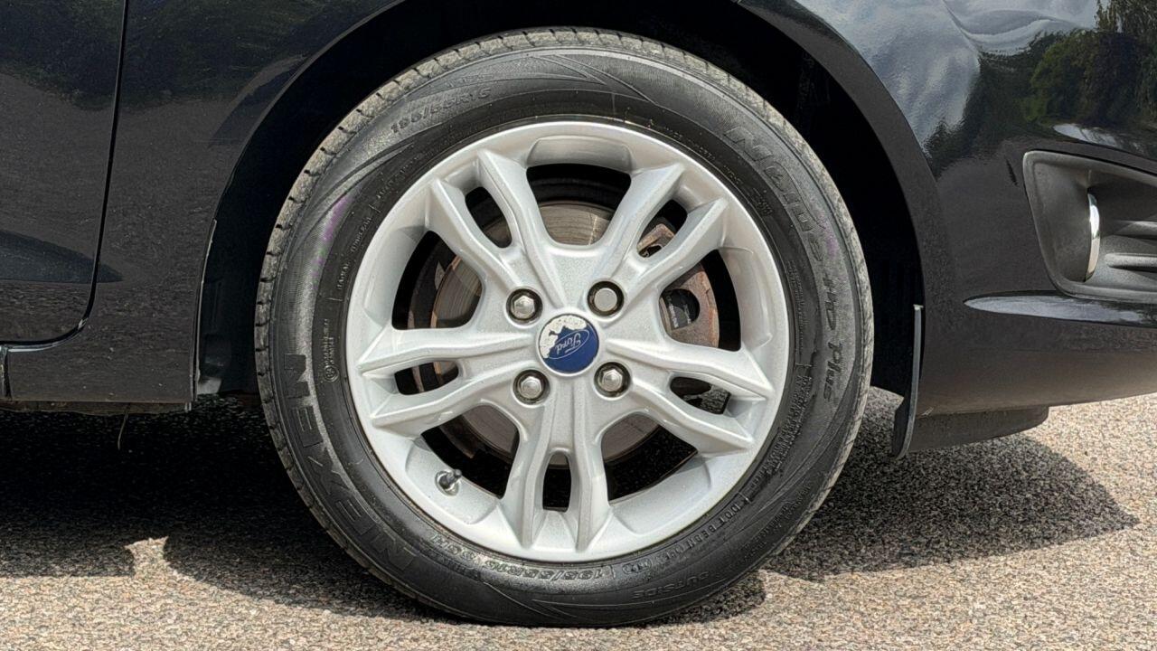 Ford Fiesta view 31