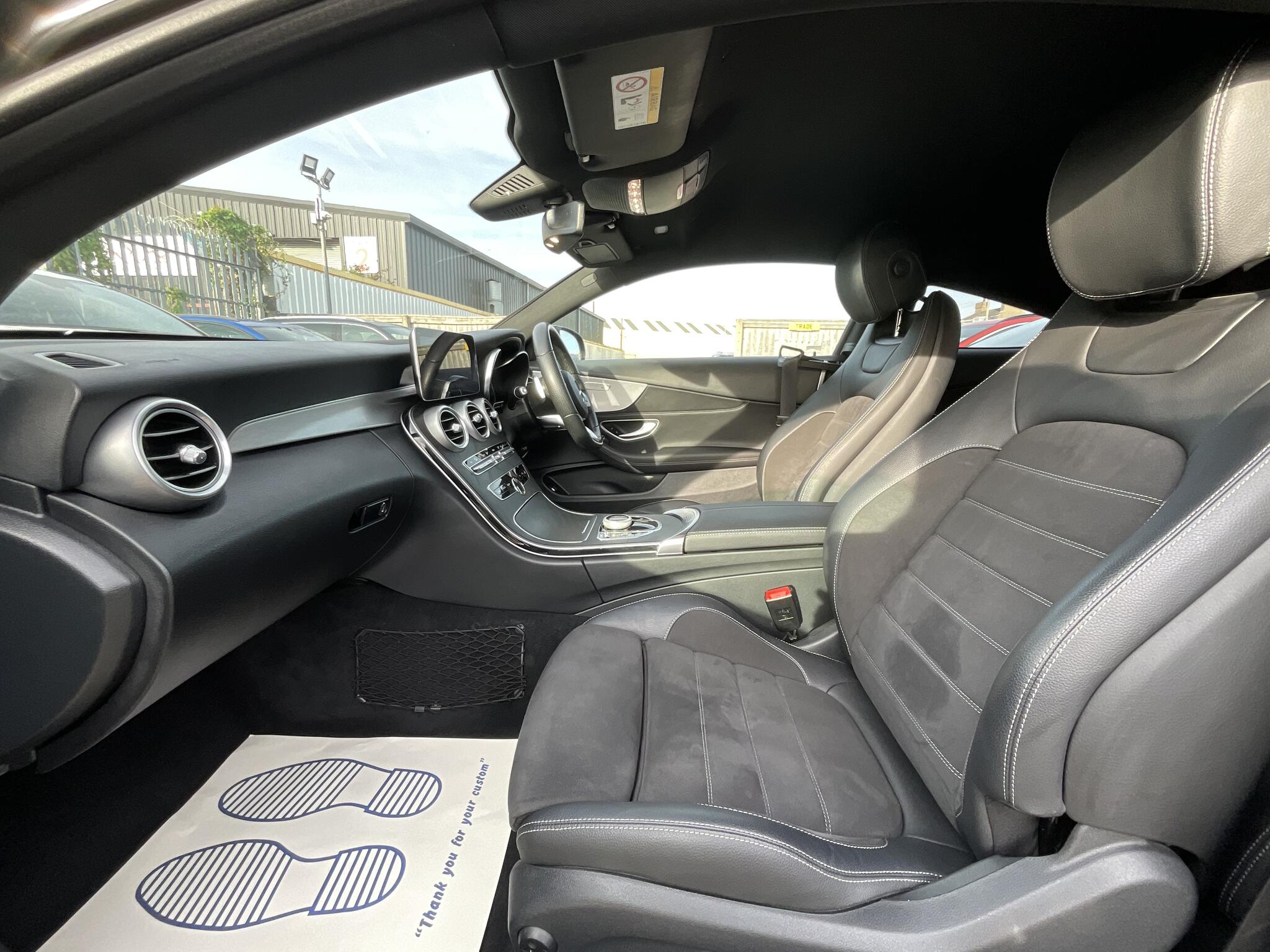 Mercedes-Benz C-Class view 14