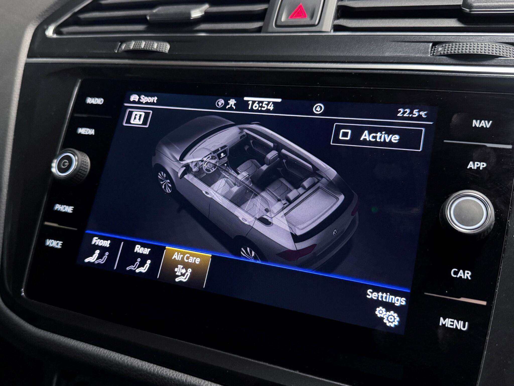 Volkswagen Tiguan view 52