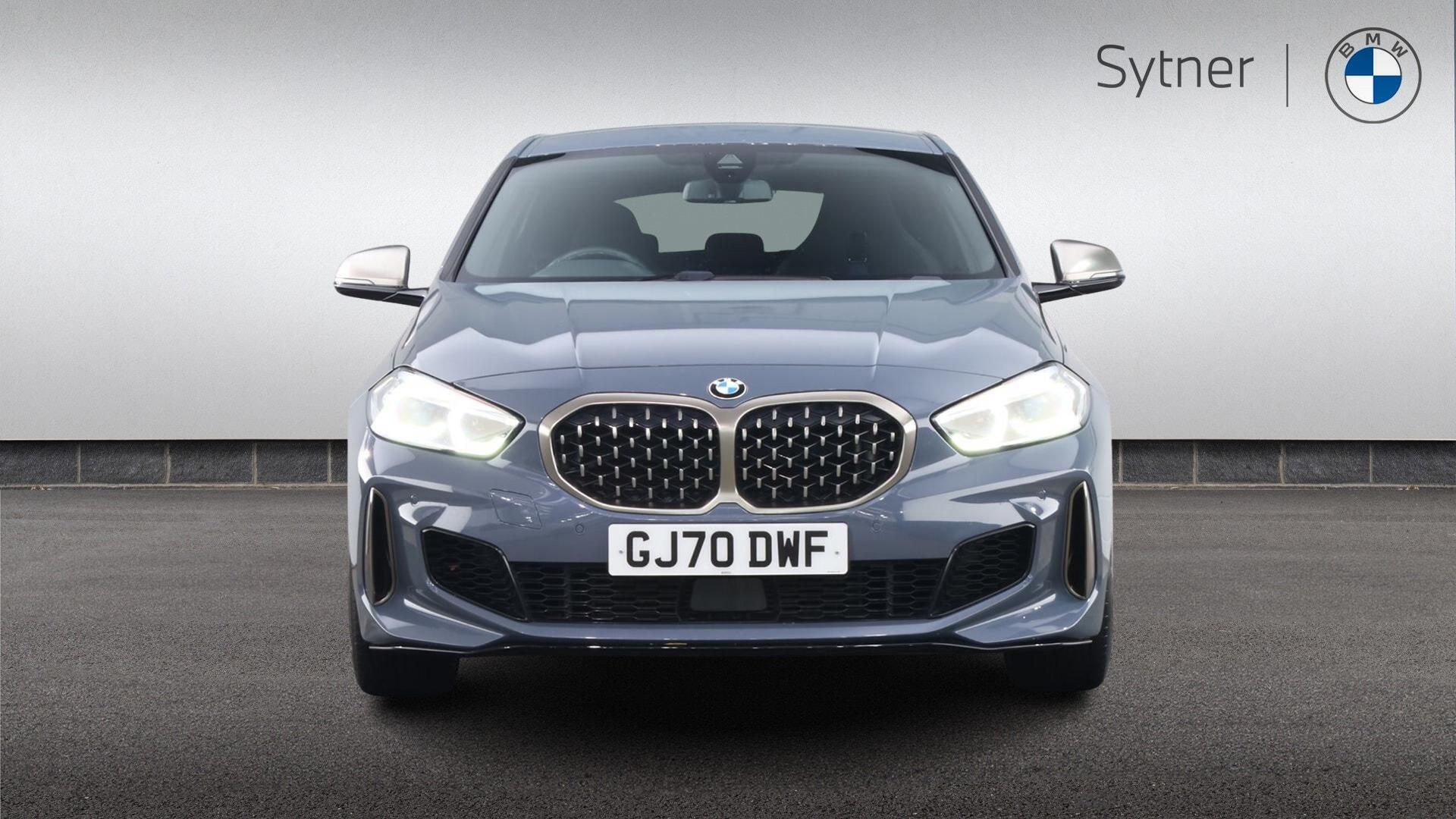 BMW 1 Series view 16