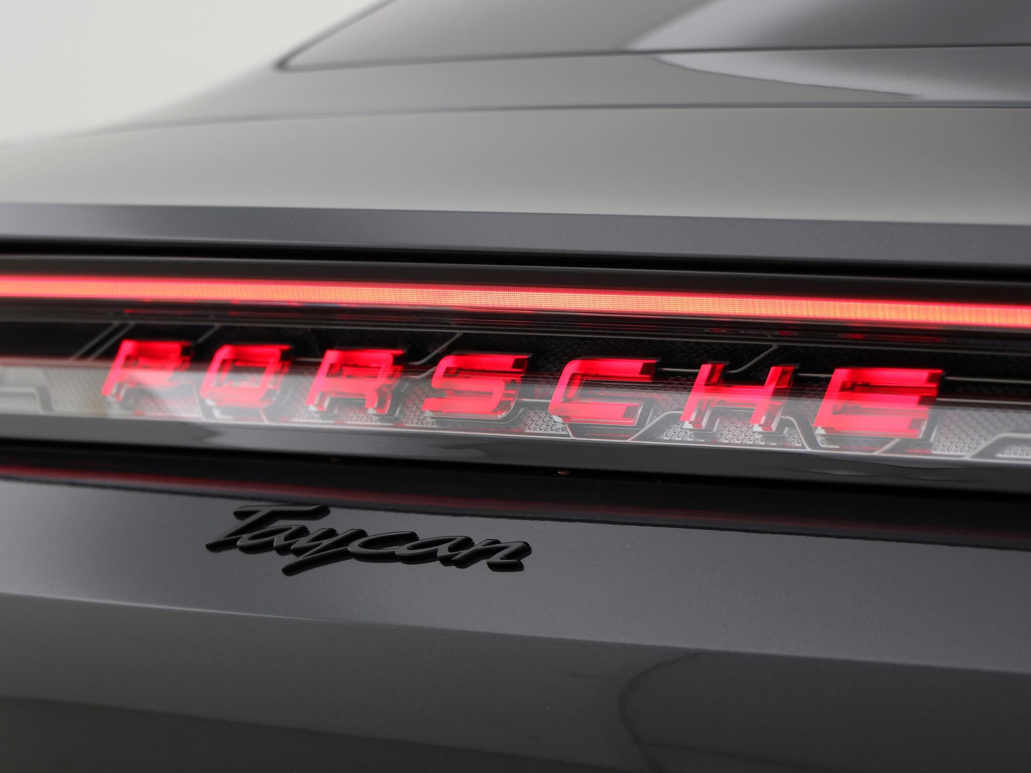 Porsche Taycan view 21