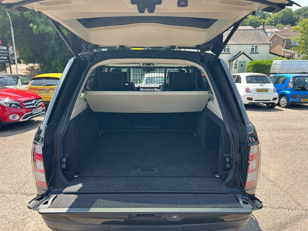 Land Rover Range Rover view 14