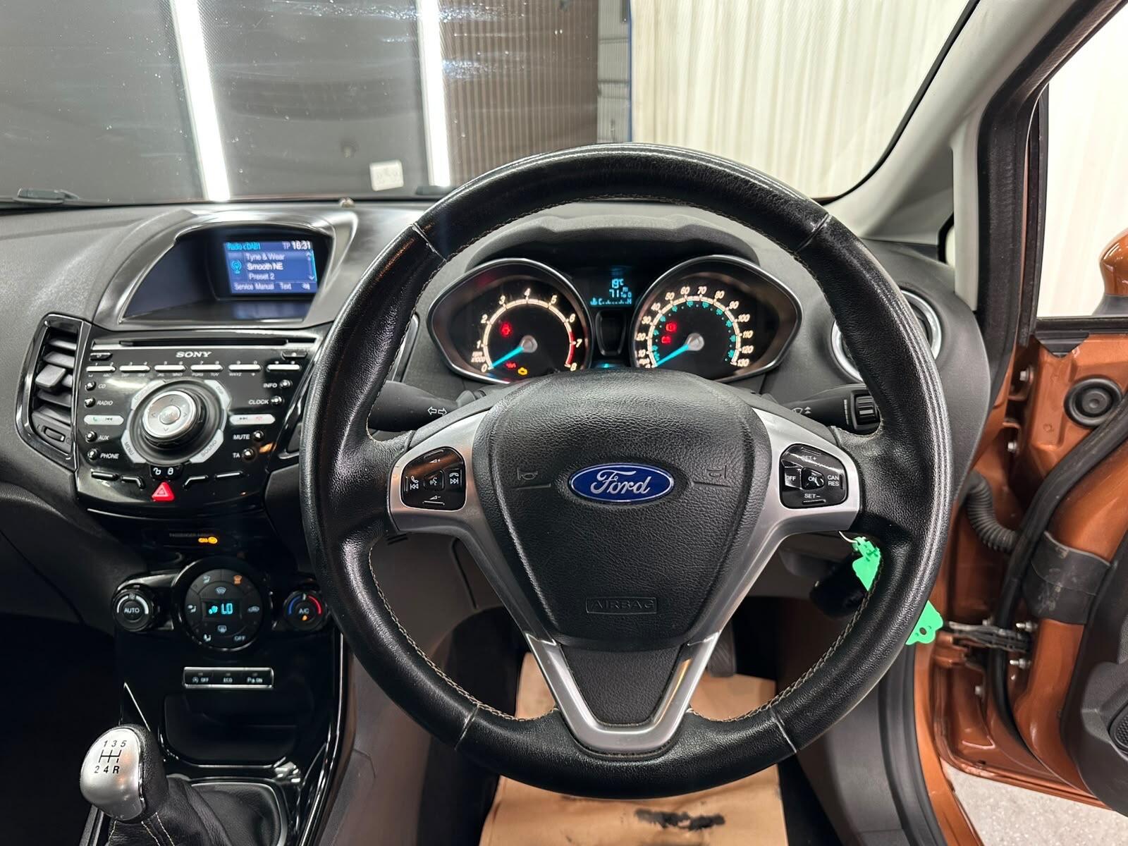 Ford Fiesta view 35