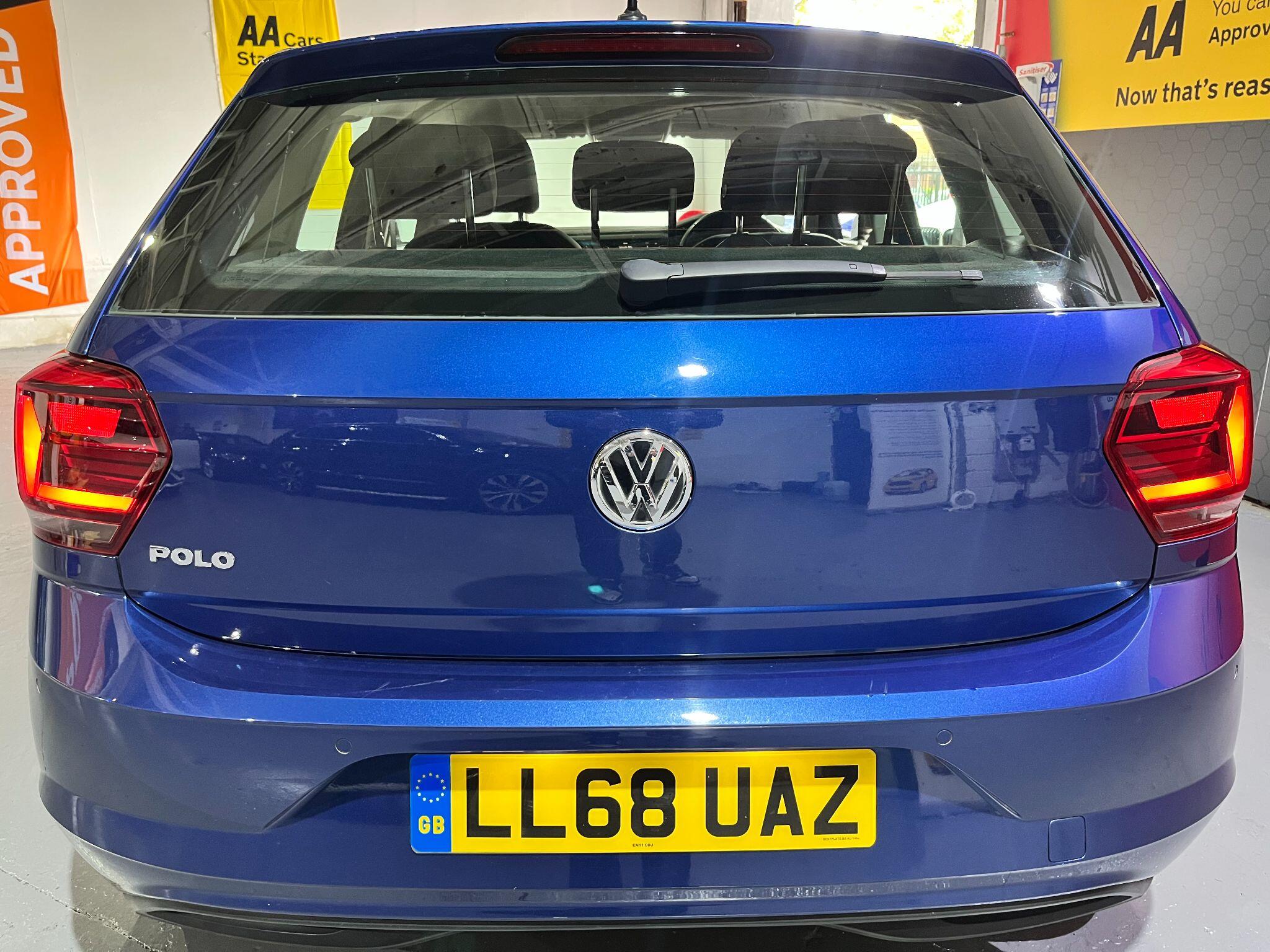 Volkswagen Polo view 9