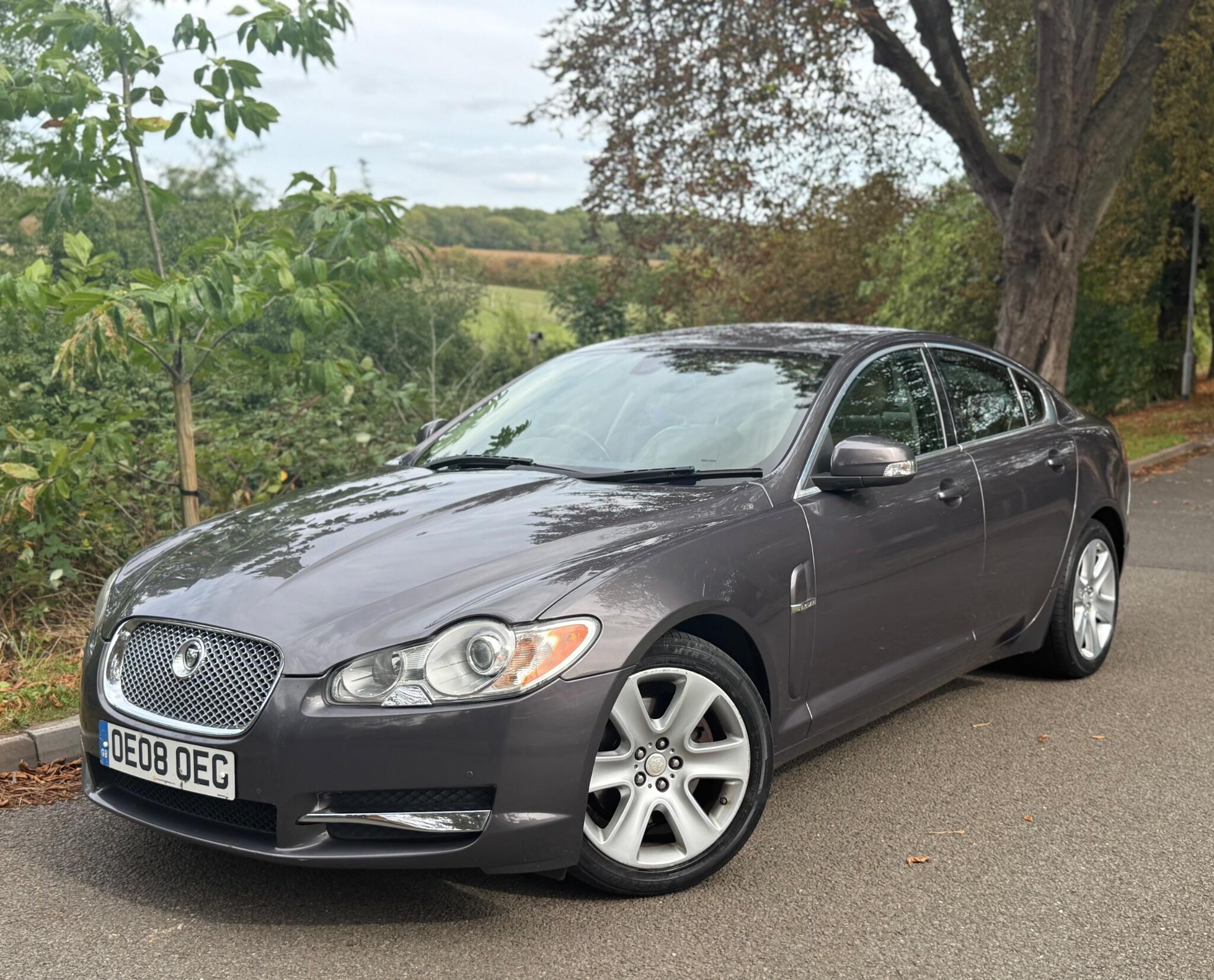 2008 Jaguar XF image 1