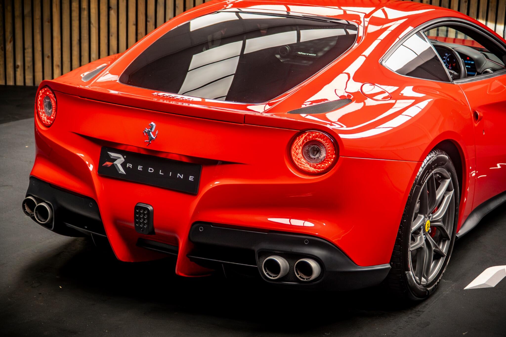 Ferrari F12 view 22
