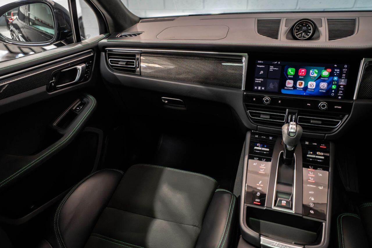 Porsche Macan view 42