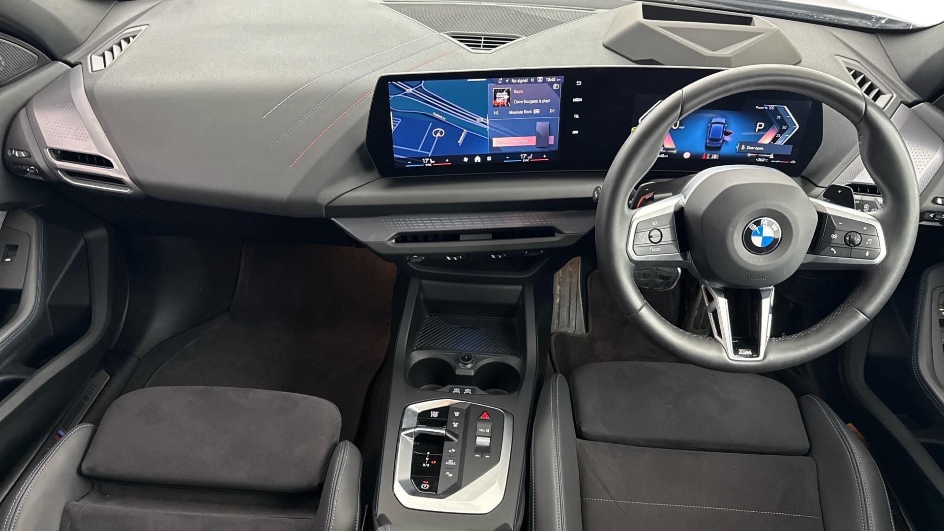 BMW 1 Series view 4