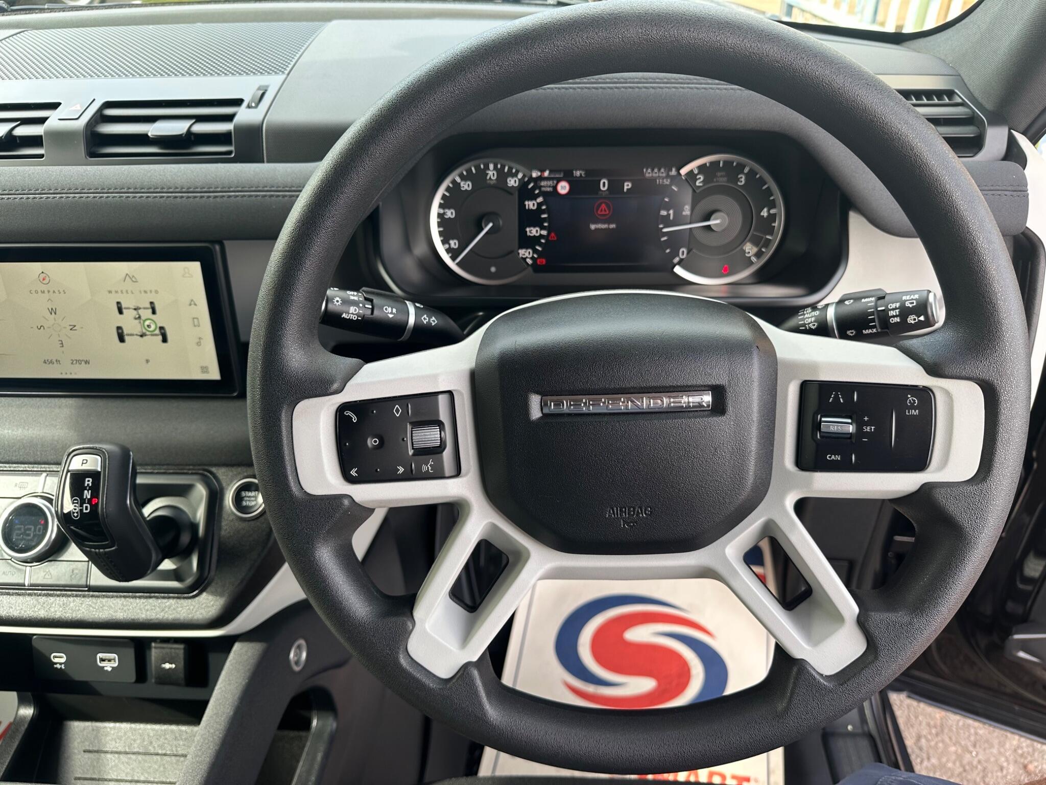 Land Rover Defender view 28