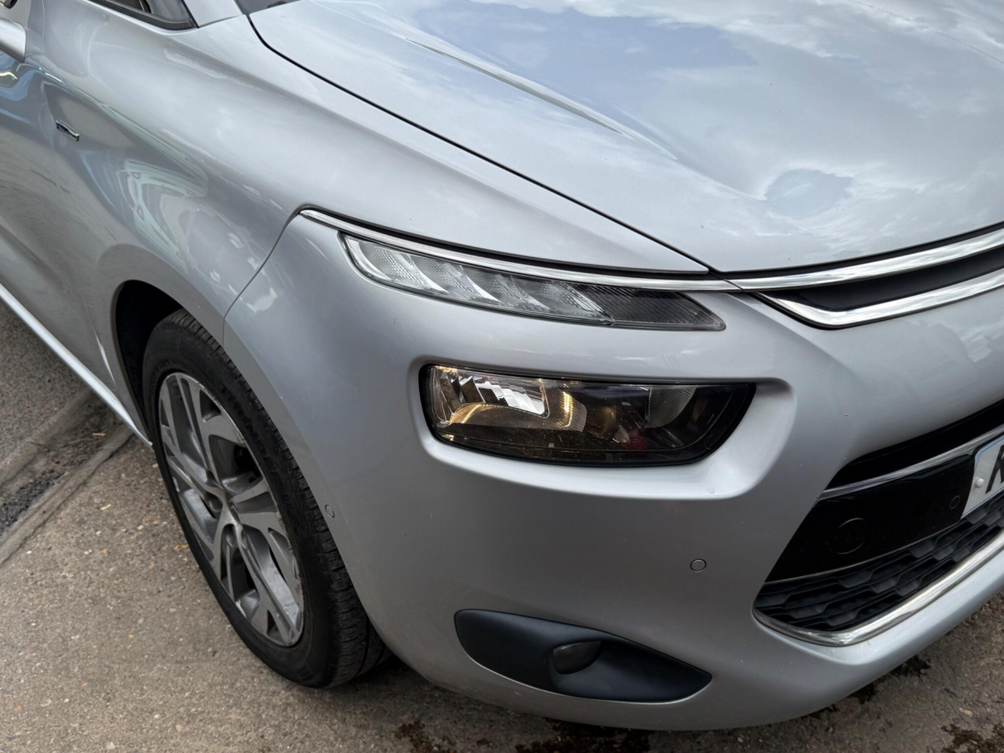 Citroen C4 Picasso - Image 22