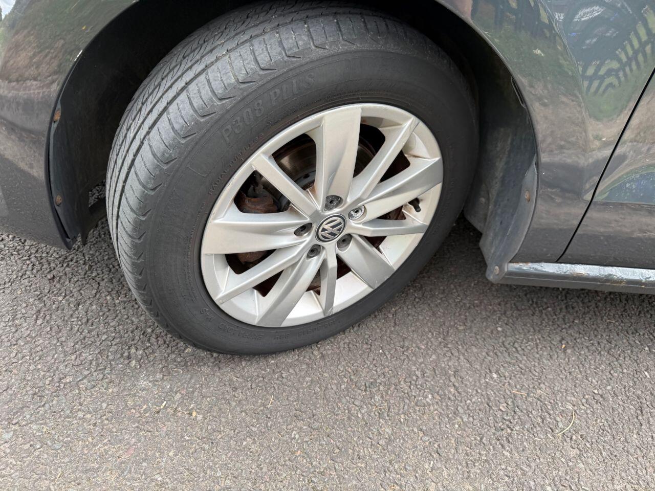 Volkswagen Polo view 25