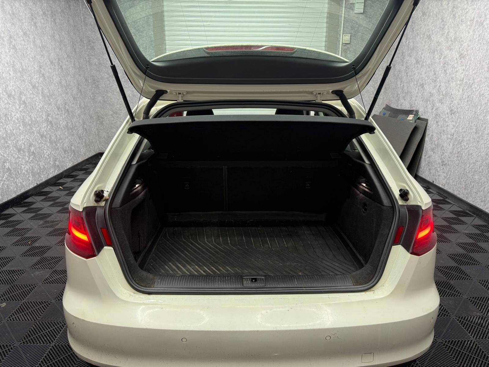 Audi A3 view 27