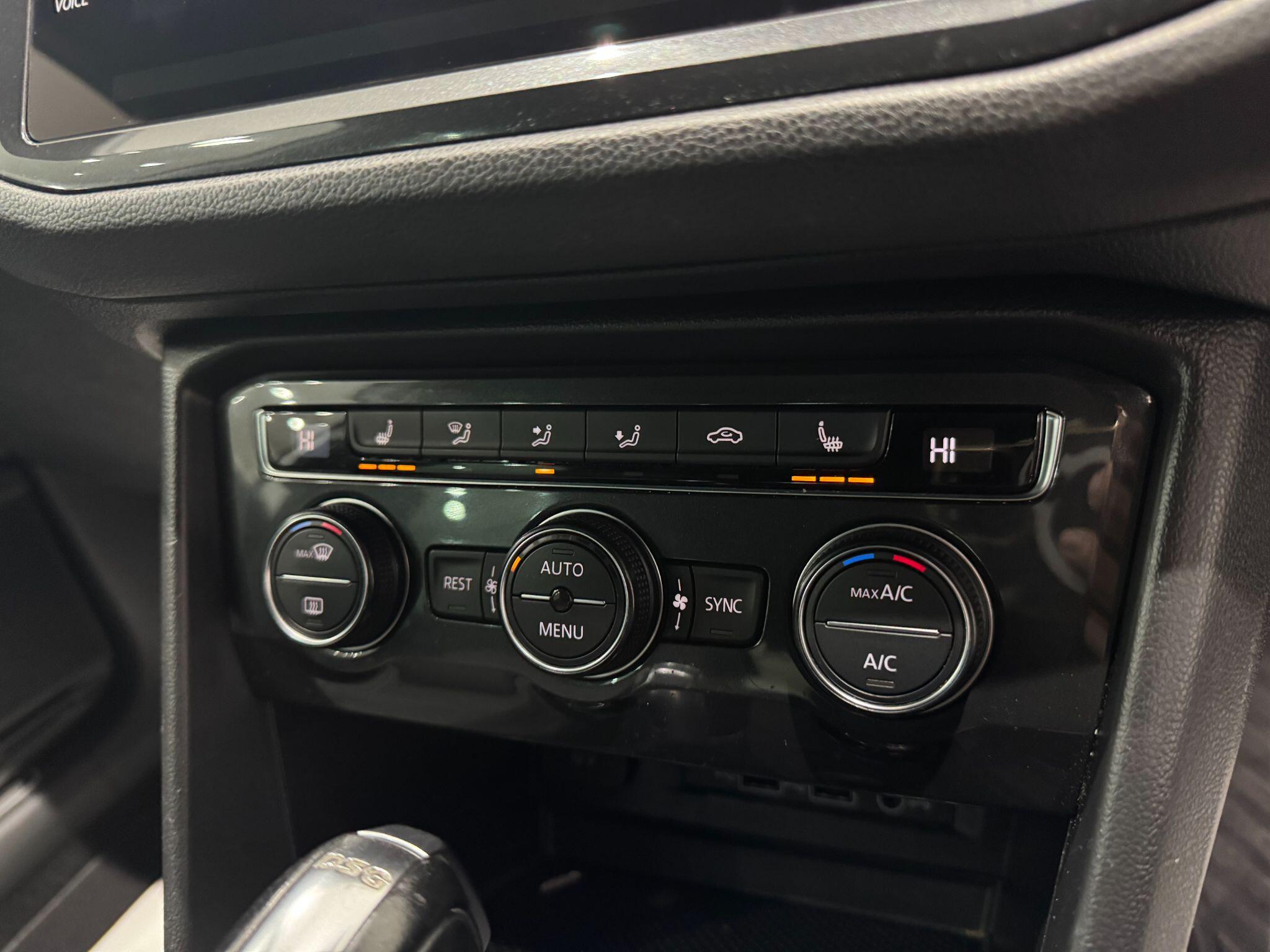 Volkswagen Tiguan view 44