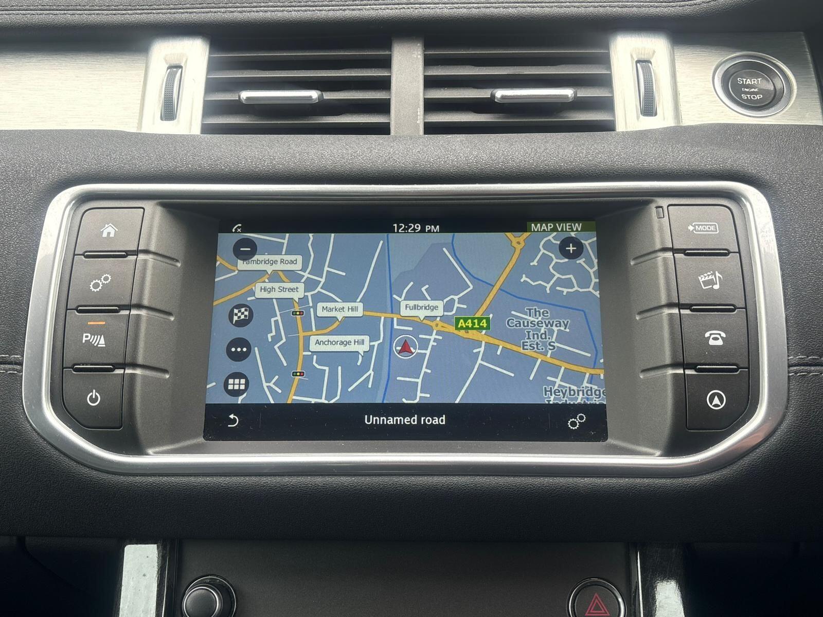 Land Rover Range Rover Evoque view 26