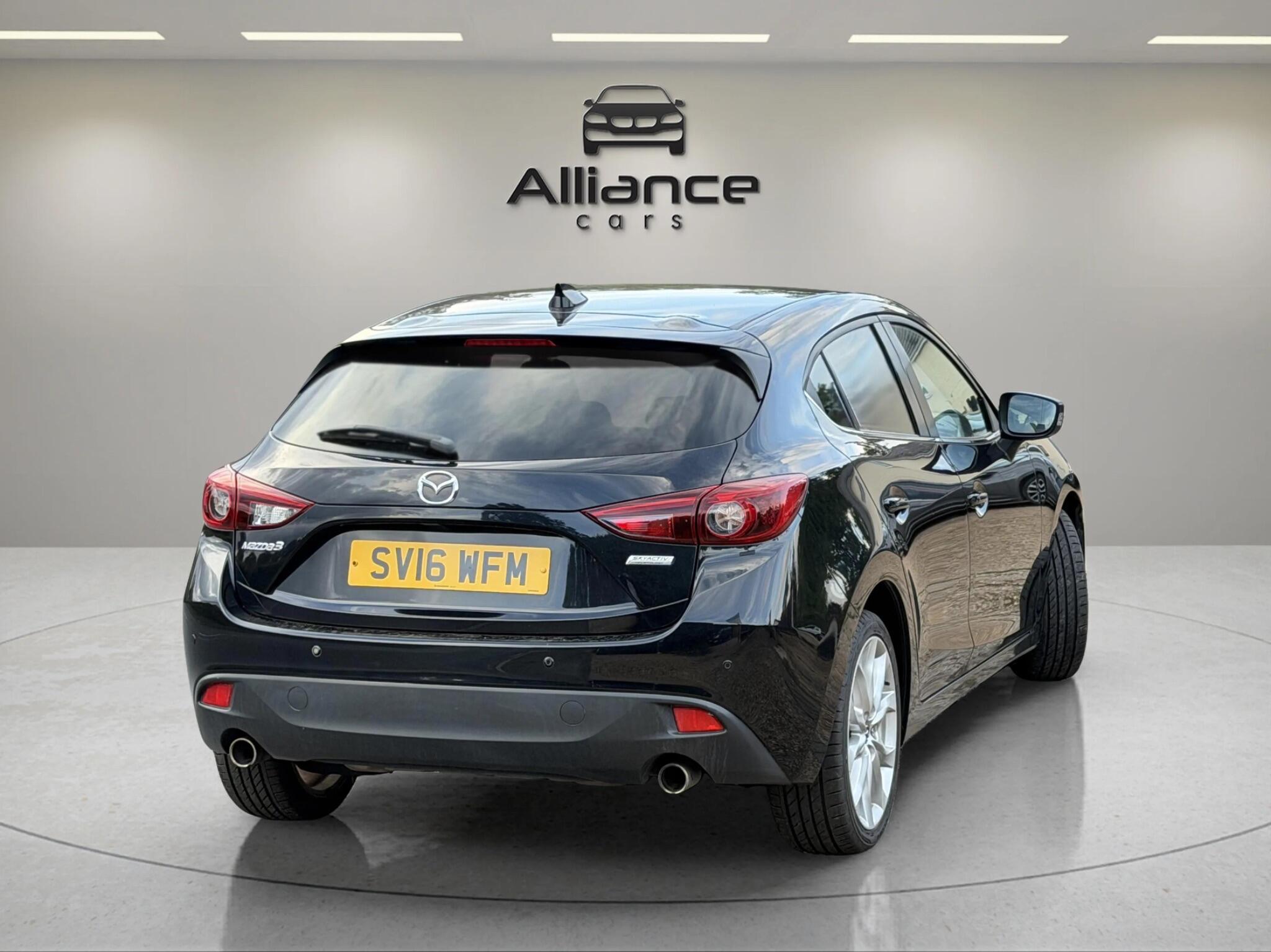 Mazda Skyactiv-G view 60