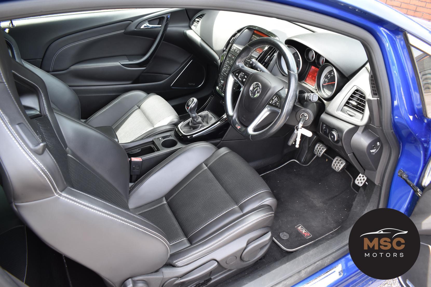 Vauxhall Astra GTC view 29