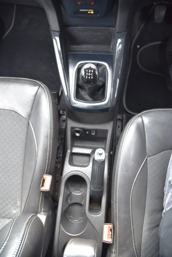 Ford Ecosport view 38