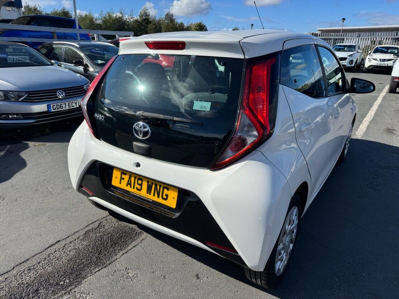 Toyota Aygo view 12