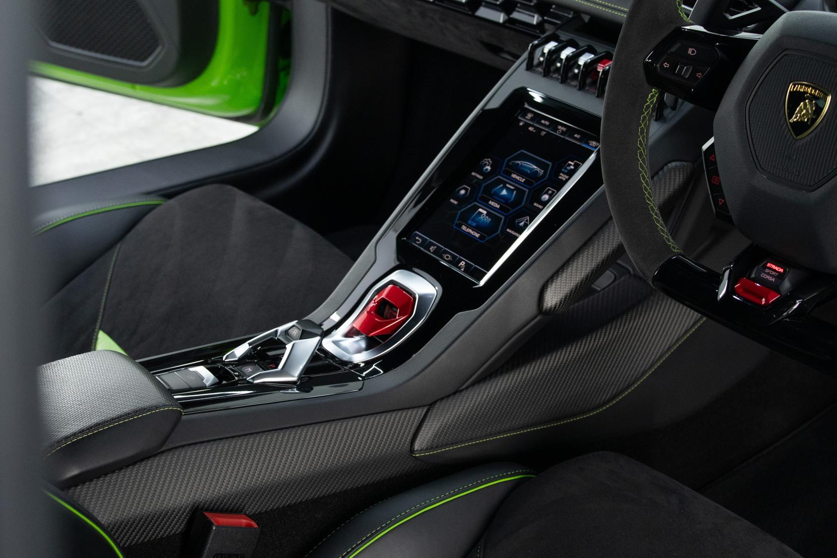 Lamborghini Huracan view 5