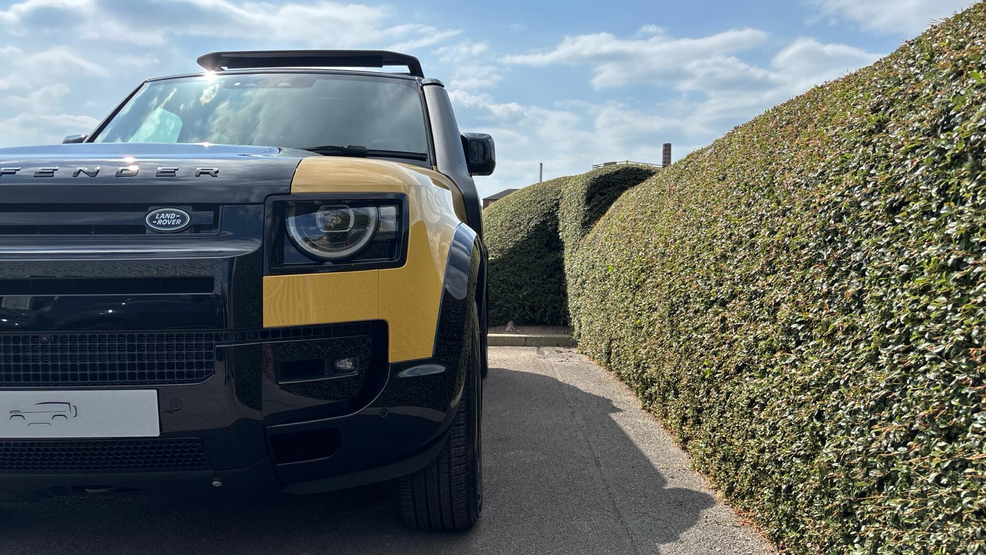 Land Rover Defender view 57