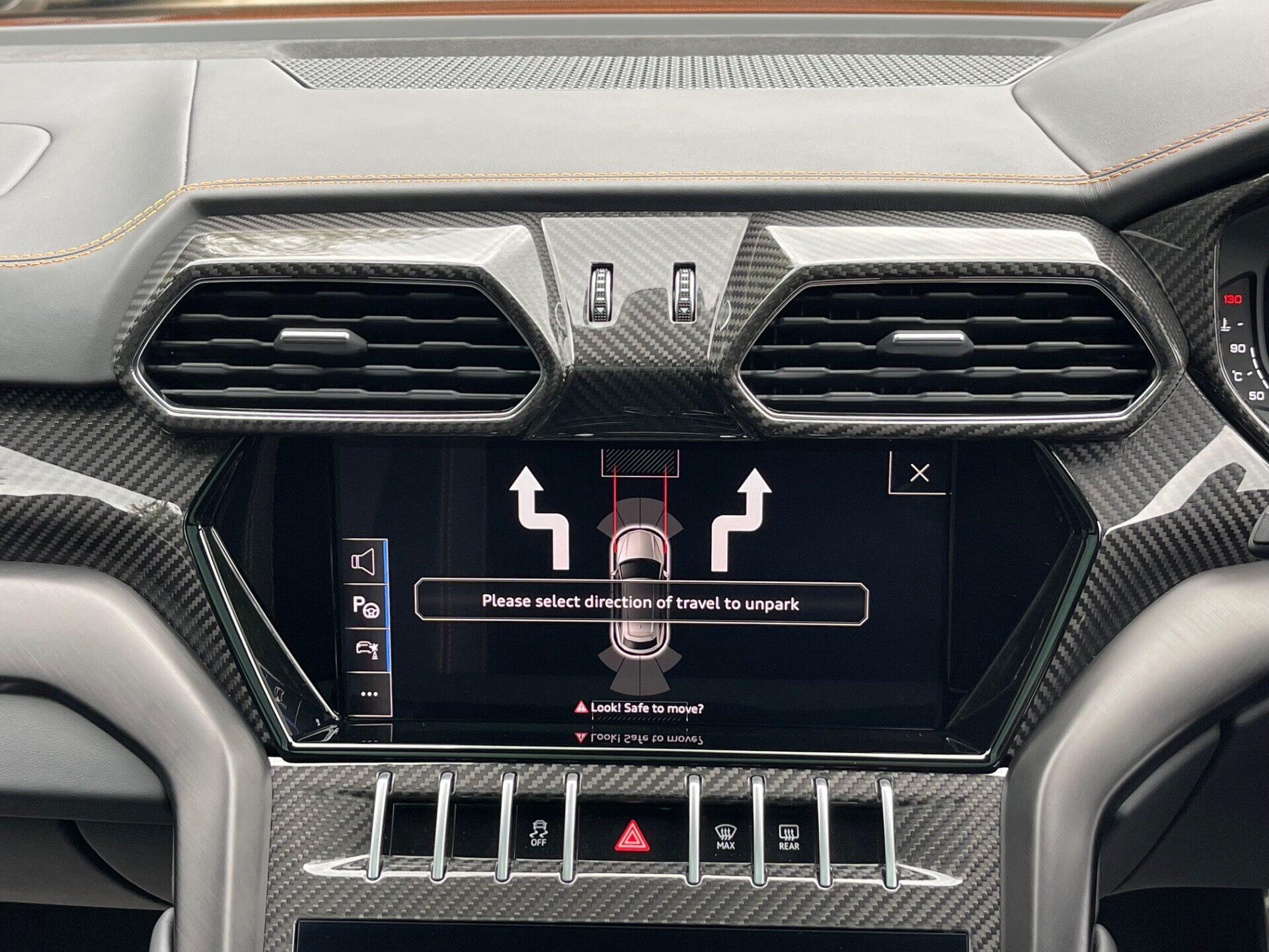 Lamborghini Urus view 50