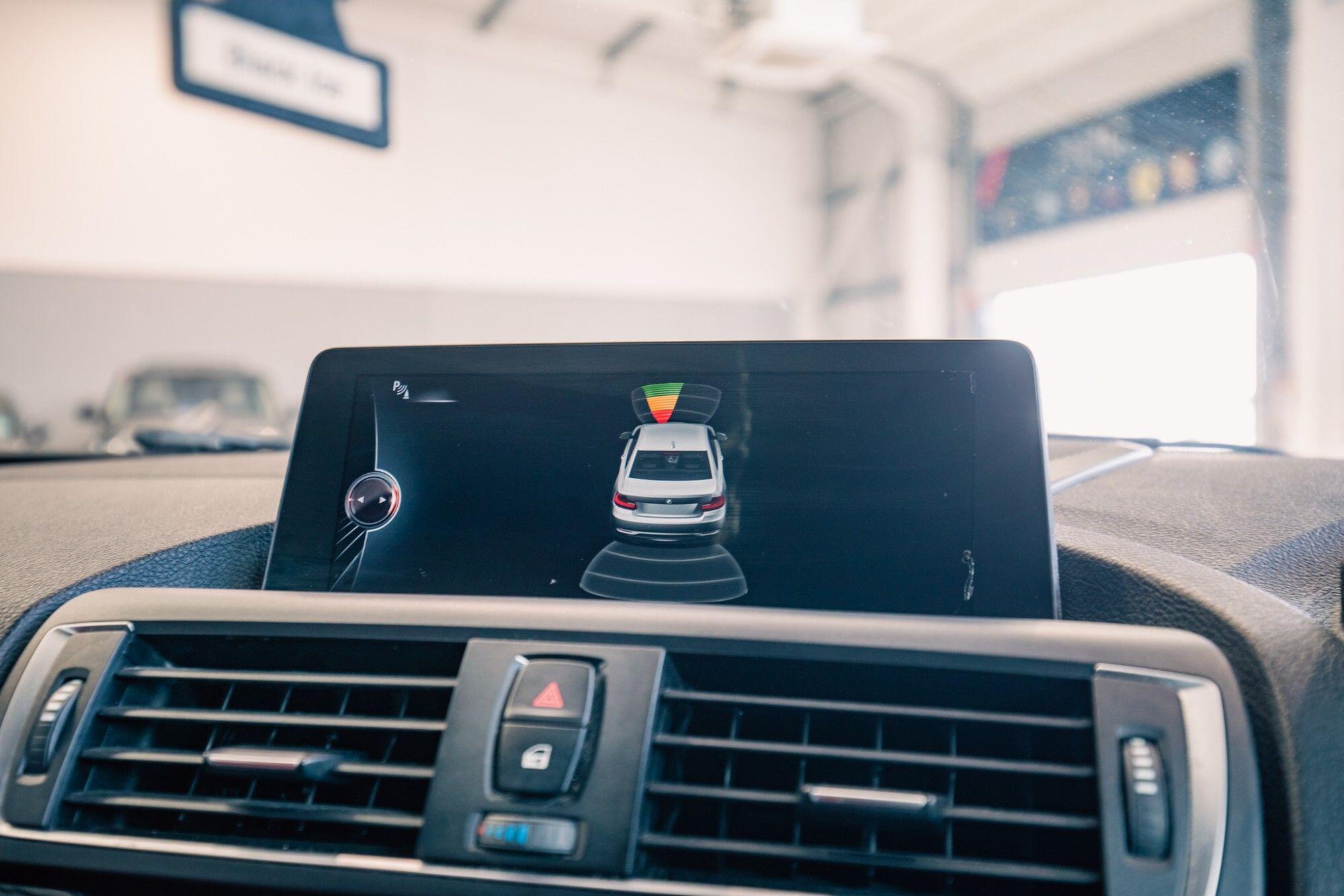 BMW 2 Series view 16