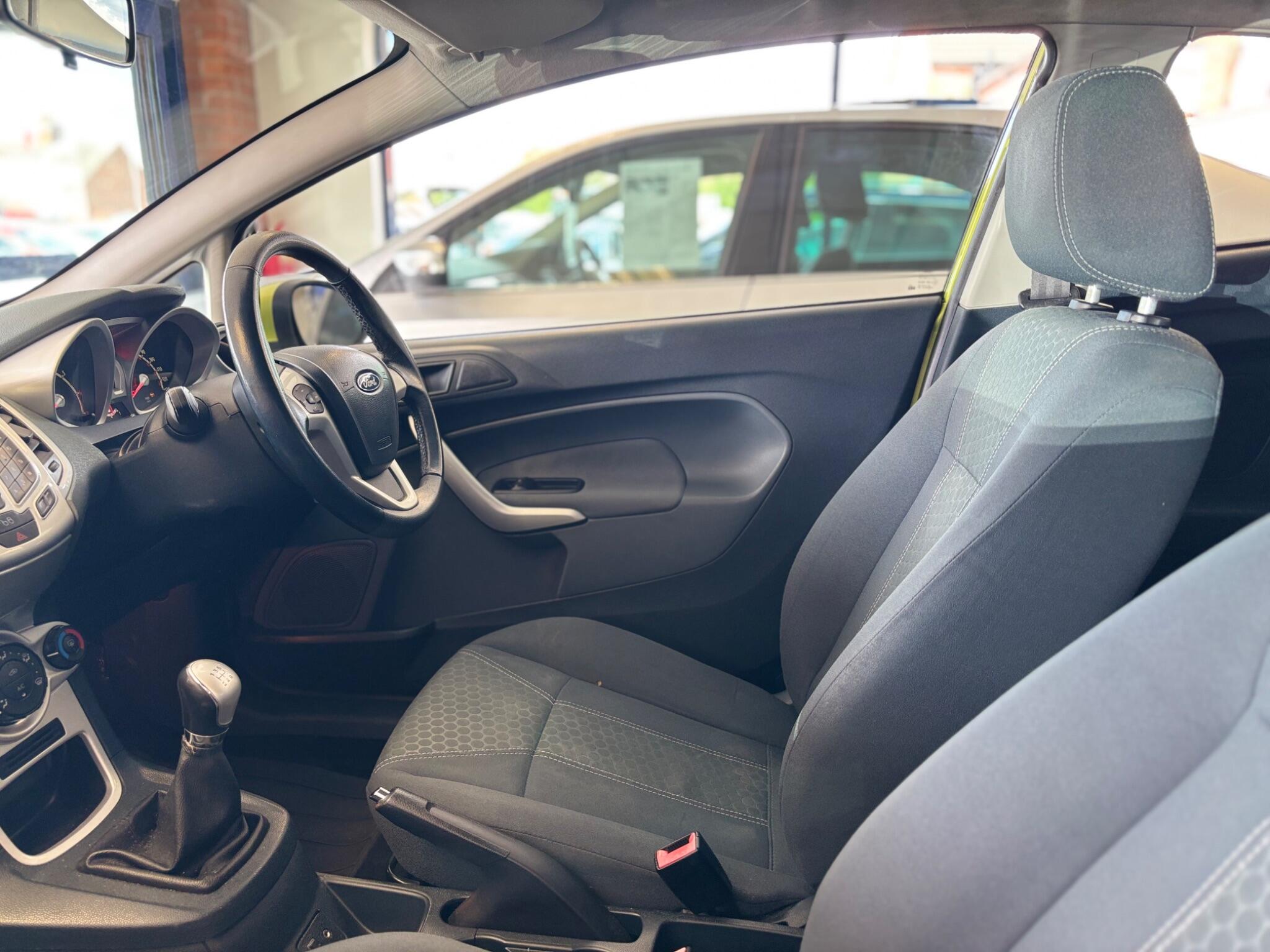 Ford Fiesta view 22