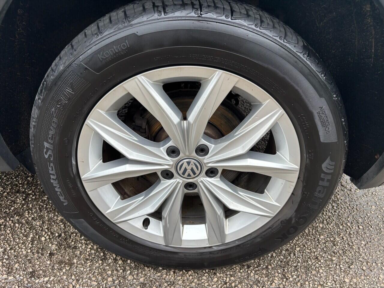 Volkswagen Tiguan view 26