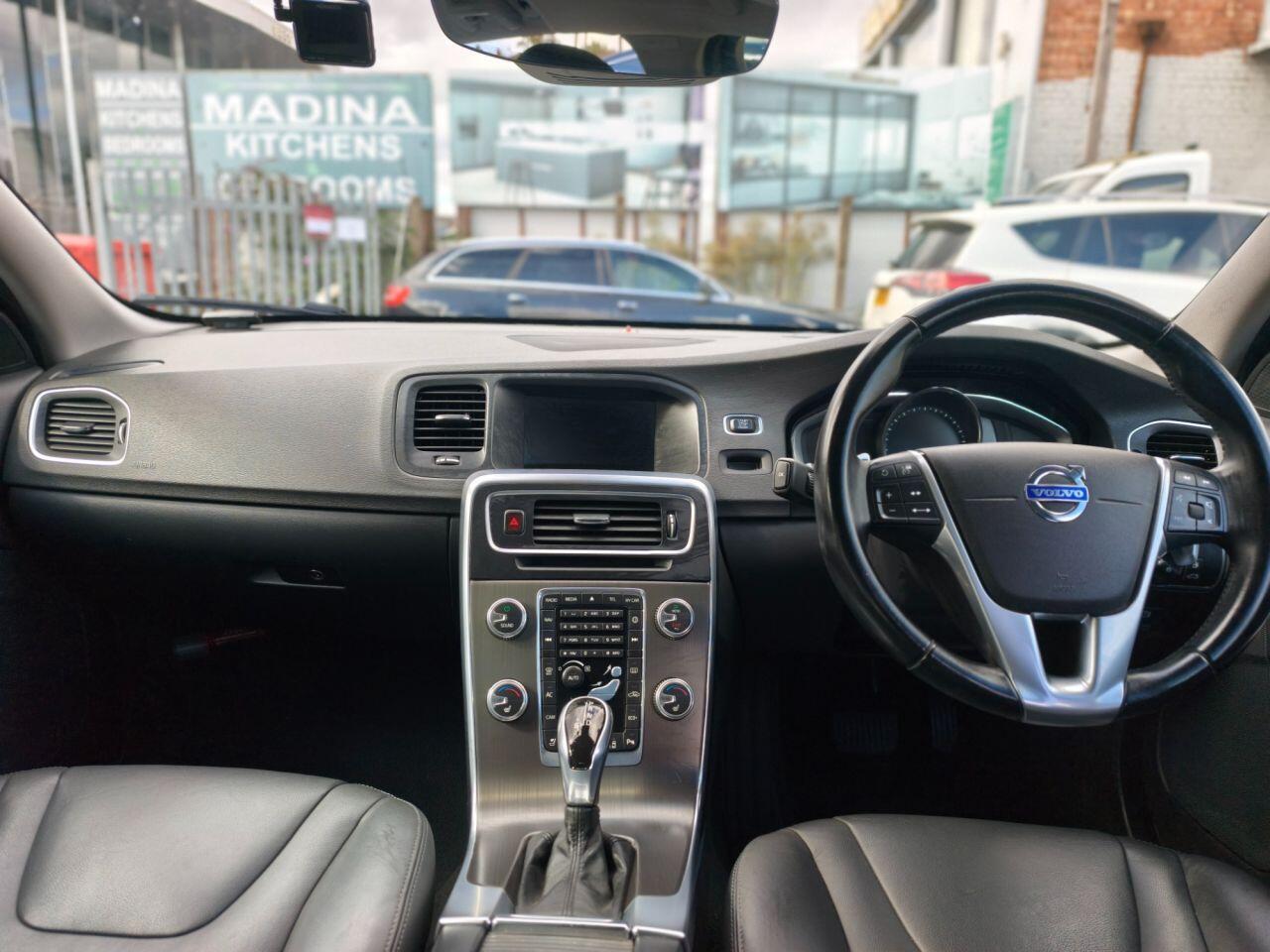 Volvo V60 view 8