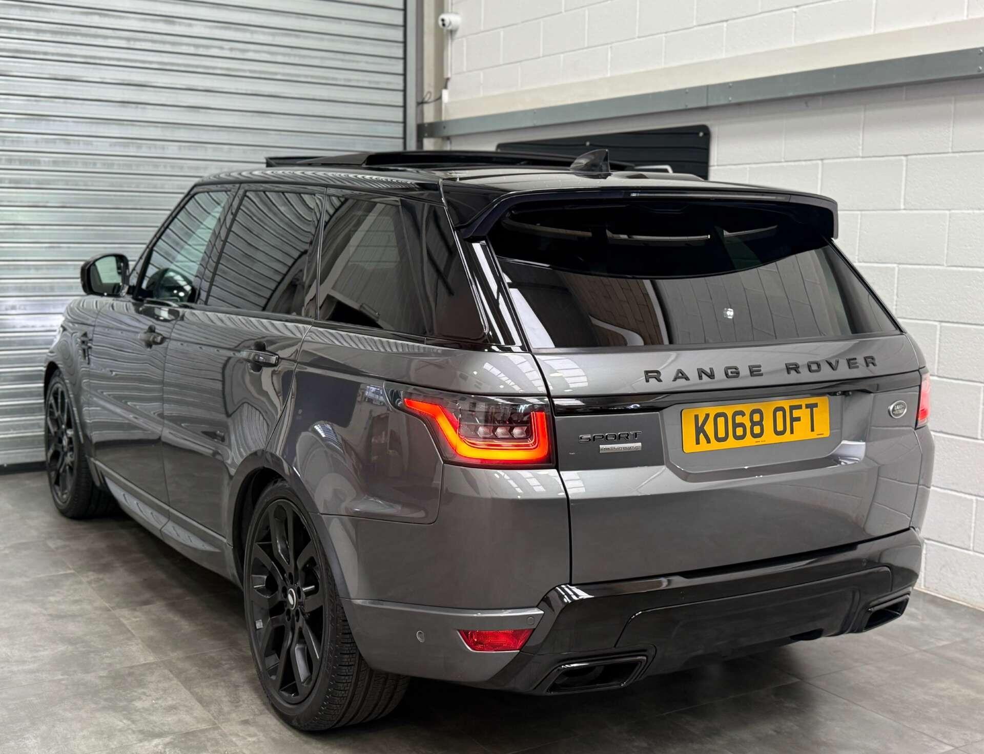 Land Rover Range Rover Sport view 5