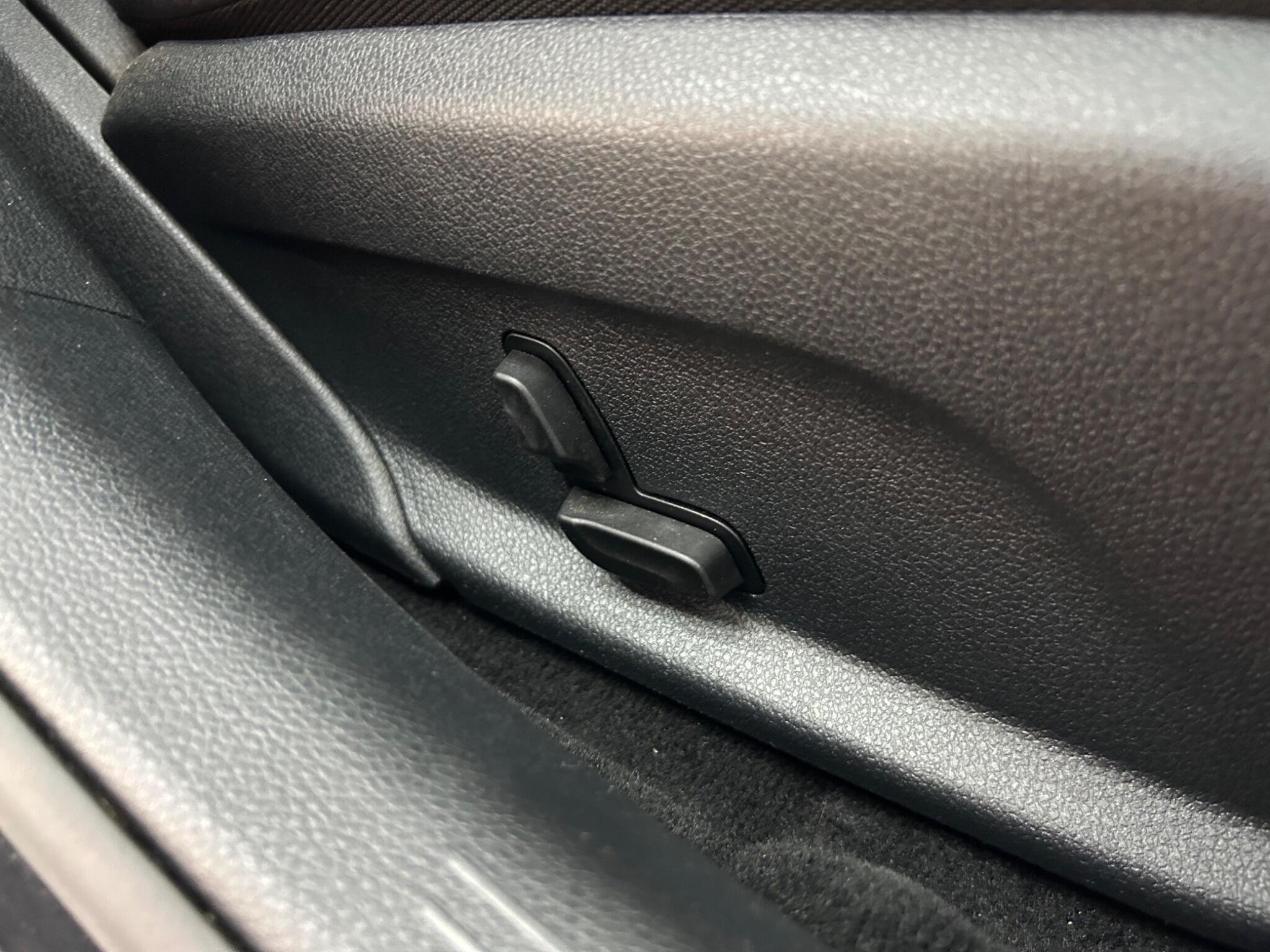 Mercedes-Benz C-Class view 52