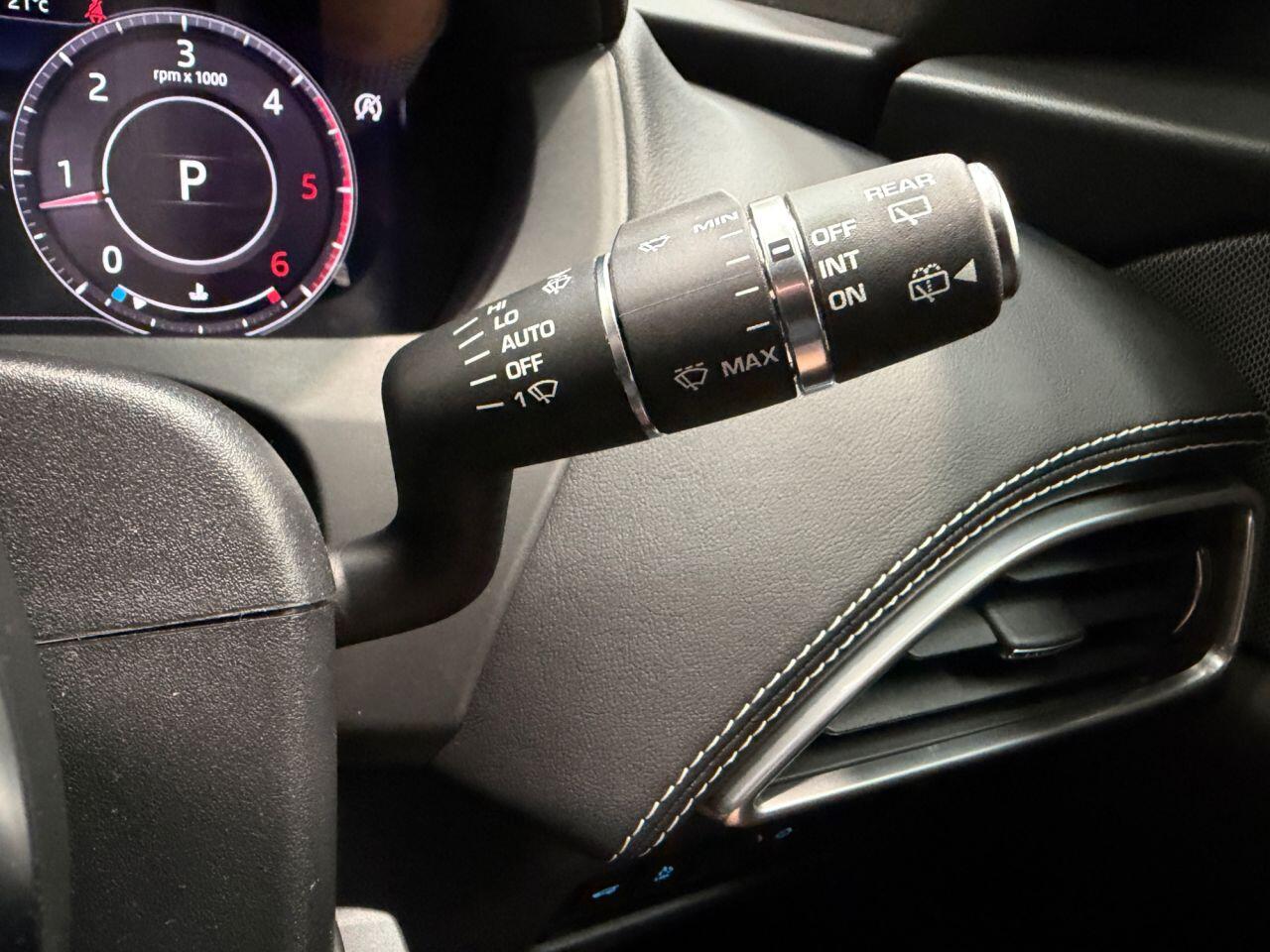 Jaguar F-Pace view 40
