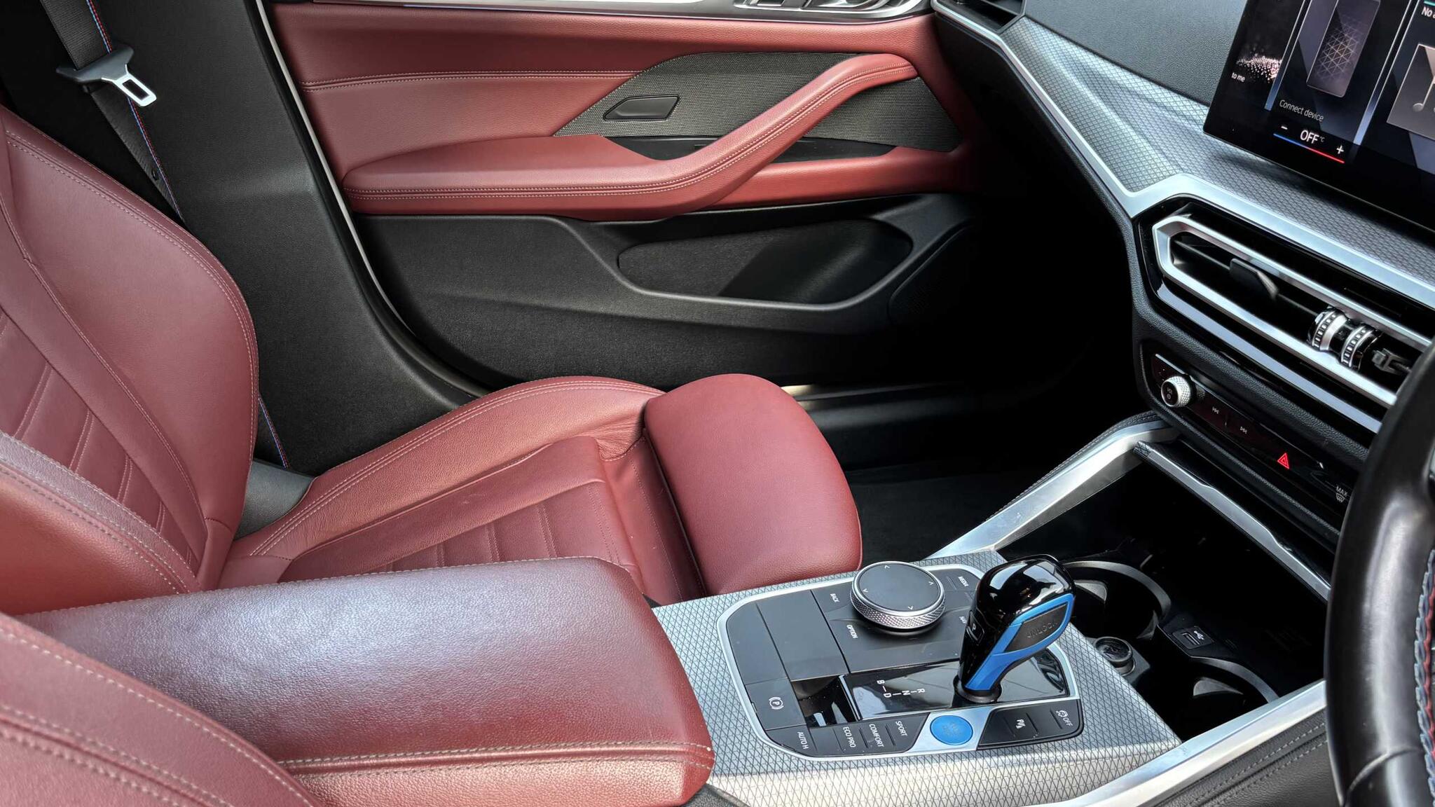 BMW i4 view 27