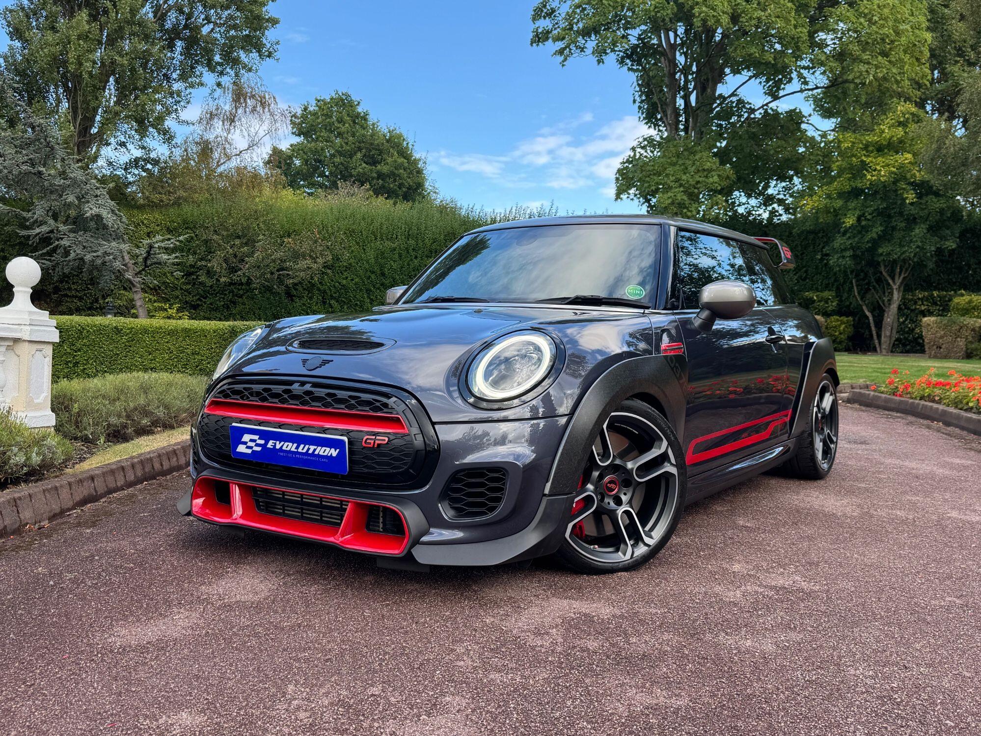 Mini Cooper main image